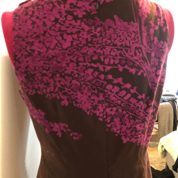 DRESS with attached flowers - classic cut  Midi - Picture 2 of 8